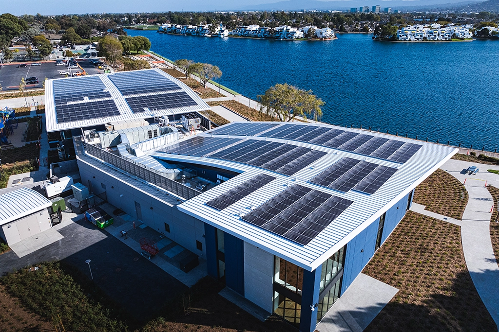 Foster-City-3 The new Foster City Recreation Center in Foster City, CA features AEP Span's SpanSeam™ roofing in a Regal White color.