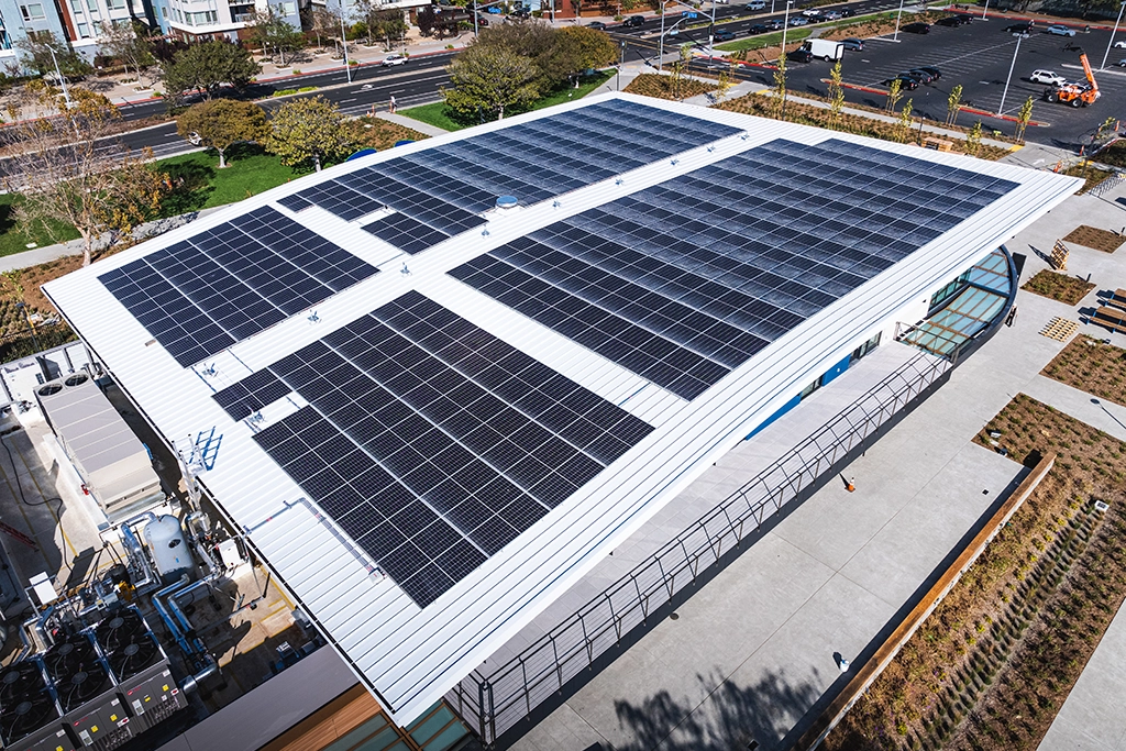 Foster-City-7 The new Foster City Recreation Center in Foster City, CA features AEP Span's SpanSeam™ roofing in a Regal White color.