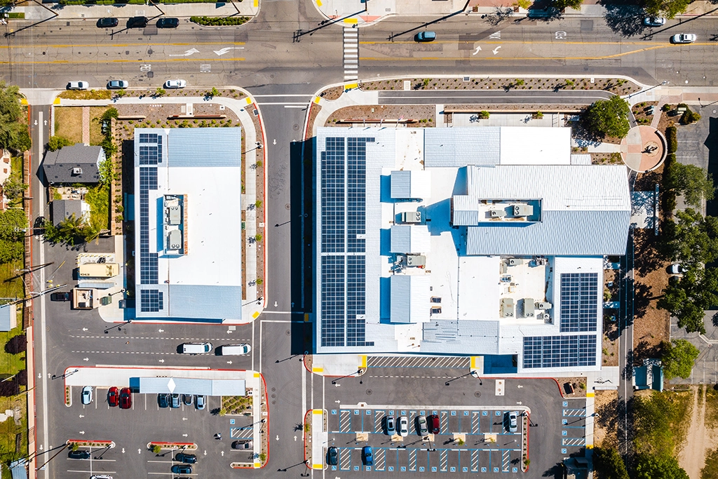 landmark-square-update-3 The Landmark Square Senior Center in Fresno, CA features AEP Span's 22ga SpanSeam™ panels in a ZINCALUME® bare finish.
