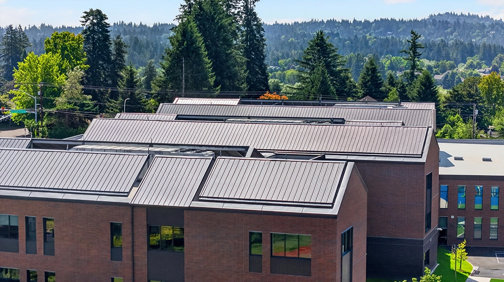 raleigh-hills-school-3 Raleigh Hills School in Beaverton, OR features AEP Span's Select Seam® Narrow Batten, Flush Panel, and Box Rib™ panels.