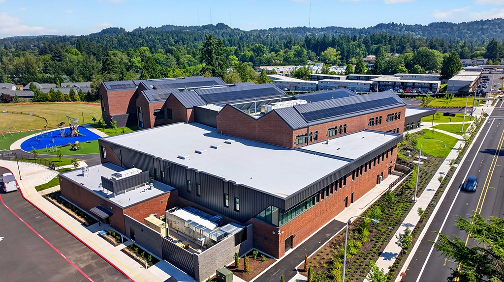 raleigh-hills-school-4 Raleigh Hills School in Beaverton, OR features AEP Span's Select Seam® Narrow Batten, Flush Panel, and Box Rib™ panels.
