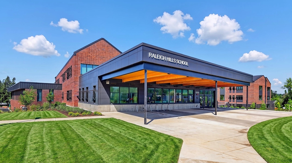 raleigh-hills-school-7 Raleigh Hills School in Beaverton, OR features AEP Span's Select Seam® Narrow Batten, Flush Panel, and Box Rib™ panels.