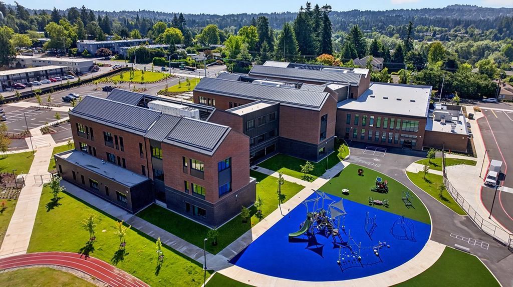 raleigh-hills-school-8 Raleigh Hills School in Beaverton, OR features AEP Span's Select Seam® Narrow Batten, Flush Panel, and Box Rib™ panels.